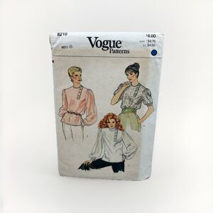 Vogue 8210 Sewing Pattern Crafts Size 8 Misses Blouse Top Vintage Pullover Loose